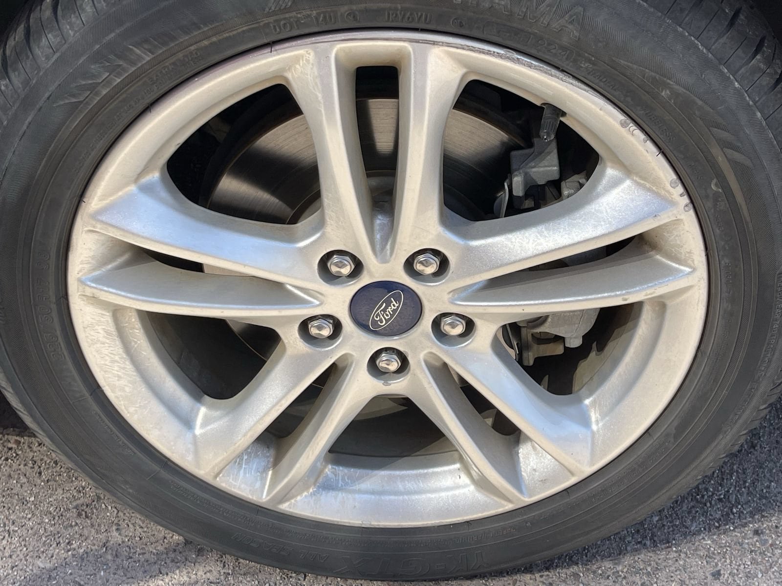 Used 2018 Ford Fusion SE FWD image 4