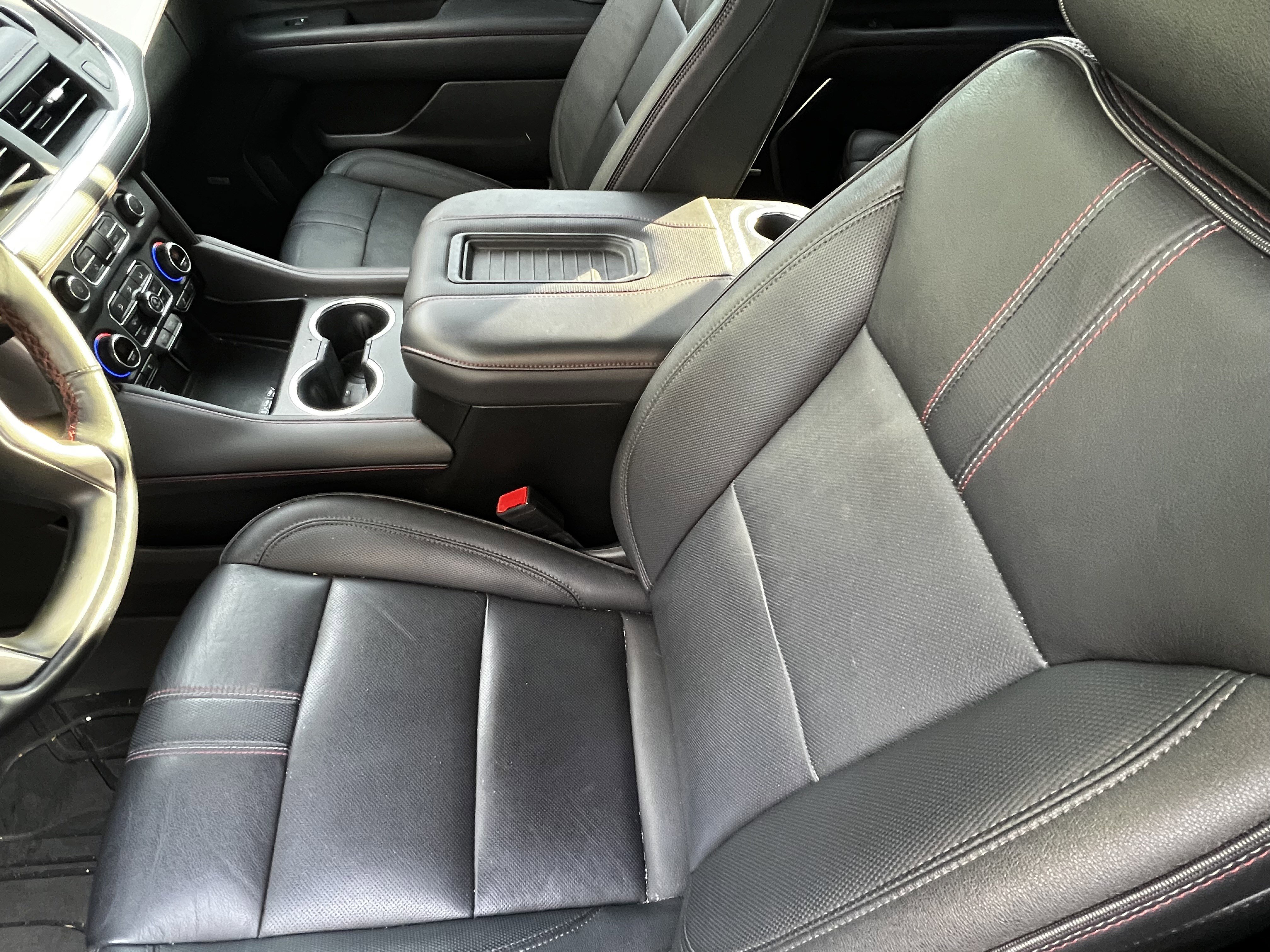 Used 2022 Chevrolet Tahoe RST w/ Luxury Package image 16