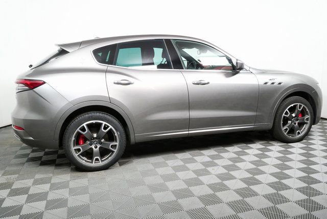 Certified 2022 Maserati Levante GT image 31