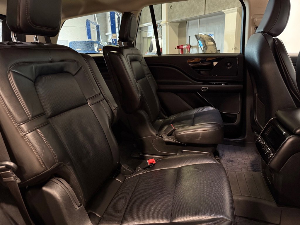 Used 2023 Lincoln Aviator Reserve w/ Elements Package Plus image 24