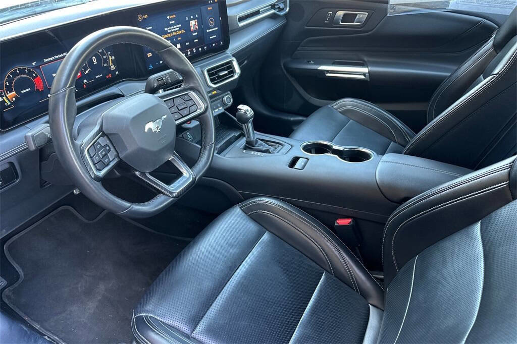 Used 2024 Ford Mustang Premium image 10