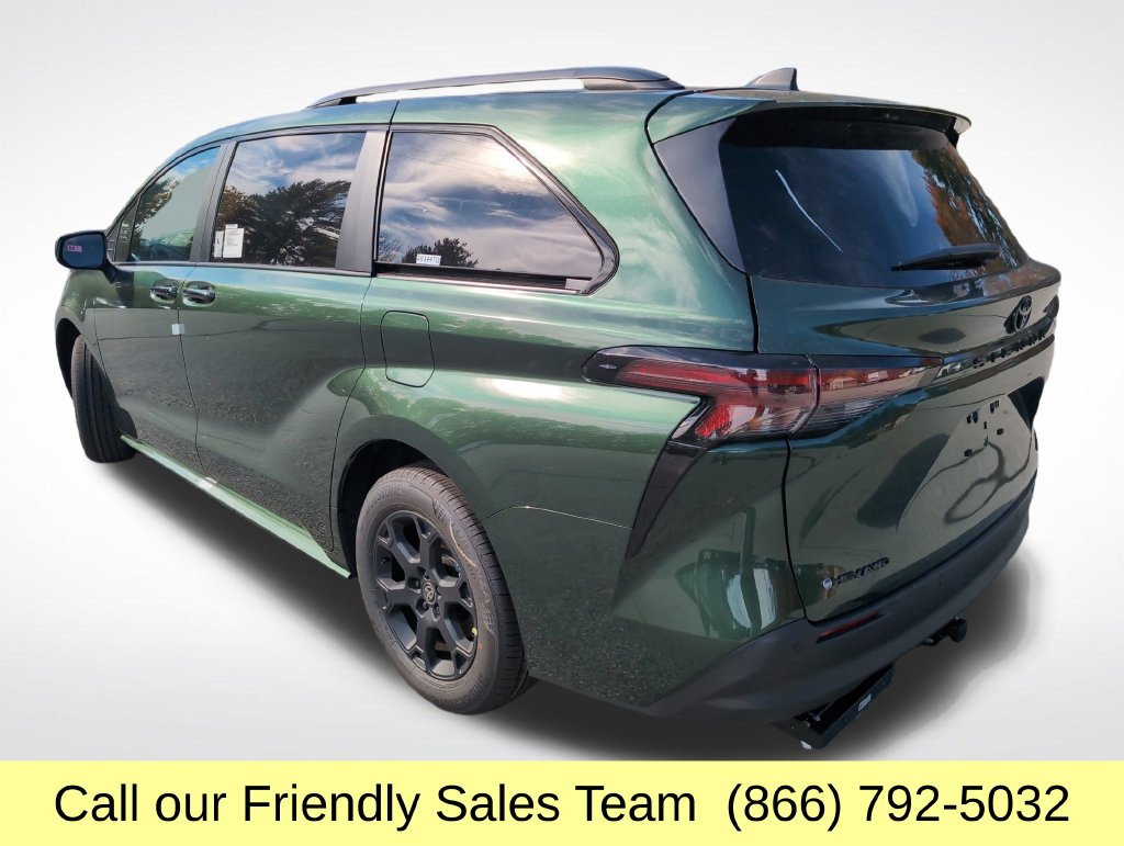 New 2026 Toyota Sienna XLE Woodland Edition AWD/4WD image 3