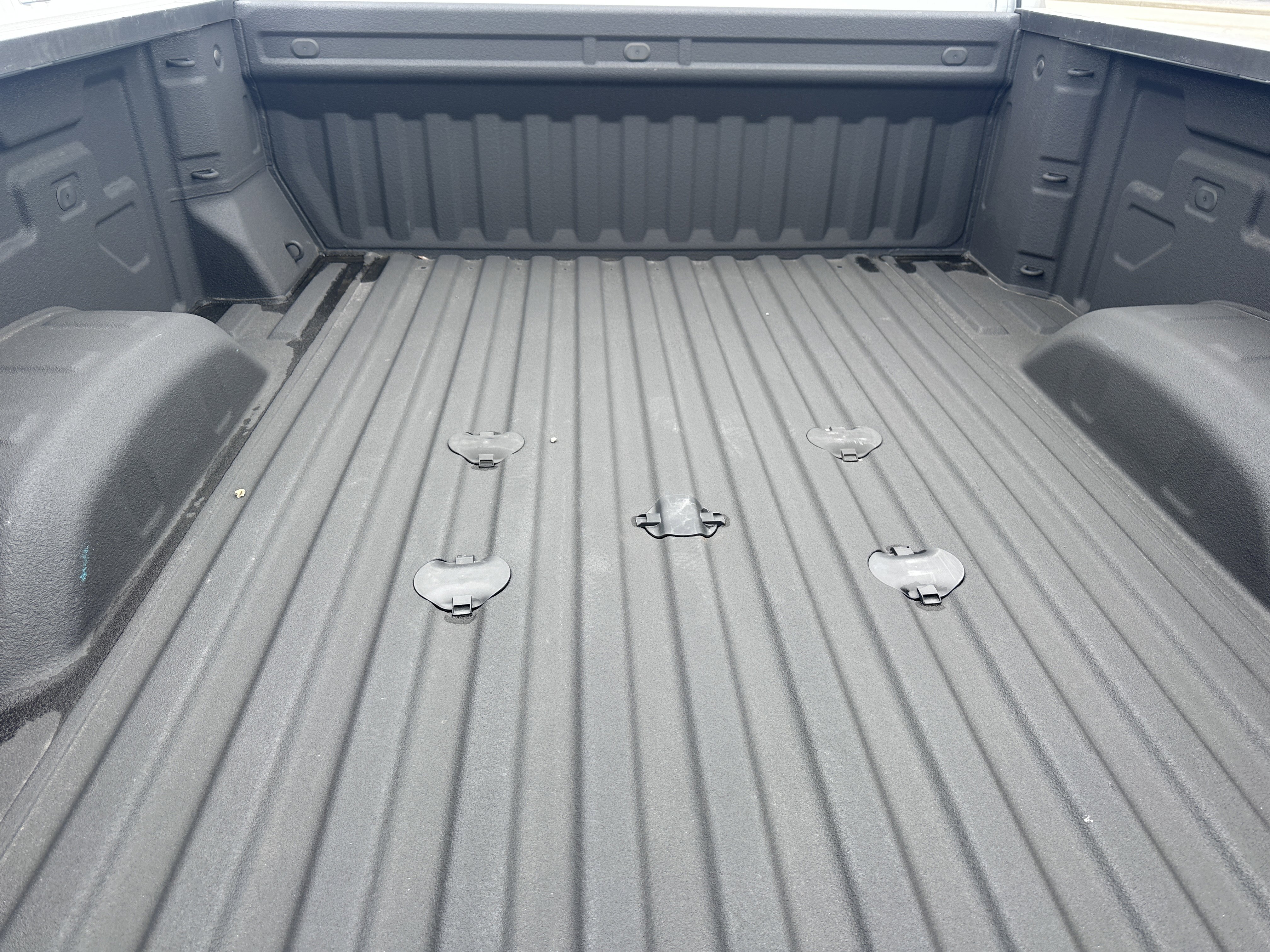 Used 2024 Chevrolet Silverado 2500 Custom w/ Custom Value Package image 8