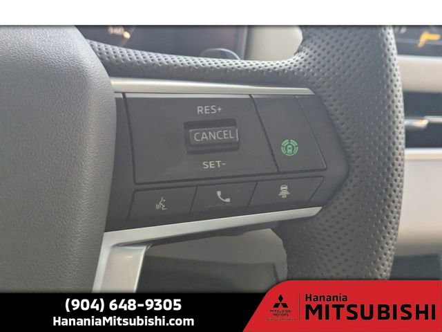 New 2025 Mitsubishi Outlander SE image 32