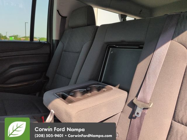 Used 2017 Chevrolet Suburban LS RWD image 26