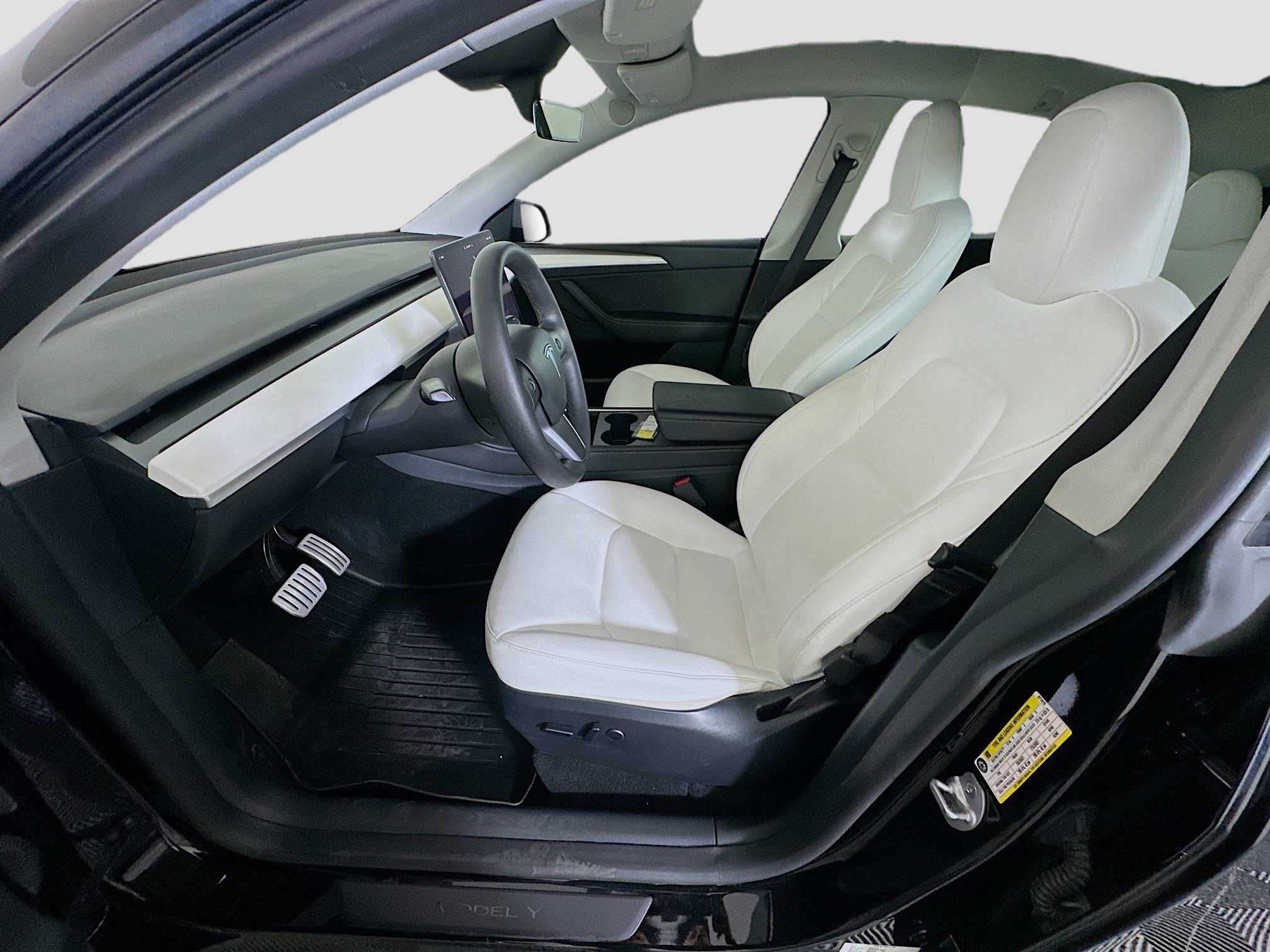 Used 2023 Tesla Model Y Long Range AWD/4WD image 13