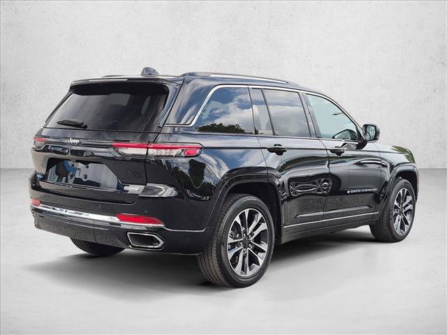 Used 2023 Jeep Grand Cherokee Overland AWD/4WD image 5