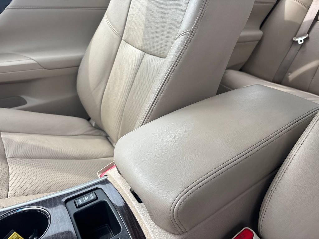Used 2013 Nissan Altima 2.5 SL w/ 2.5 Moonroof Pkg FWD image 24