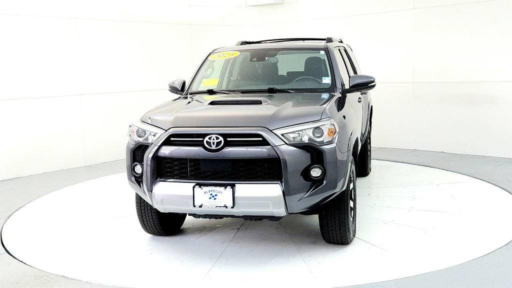 Certified 2023 Toyota 4Runner TRD Off-Road Premium w/ Moonroof Package AWD/4WD image 2