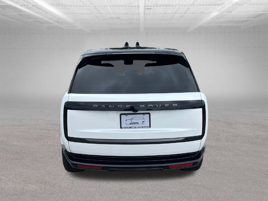 New 2026 Land Rover Range Rover Long Wheelbase SE AWD/4WD image 4