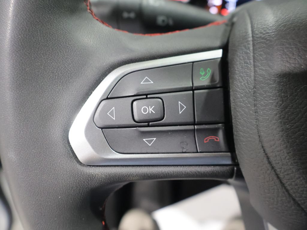 Used 2023 Jeep Compass Trailhawk w/ Trailhawk Convenience Group AWD/4WD image 34
