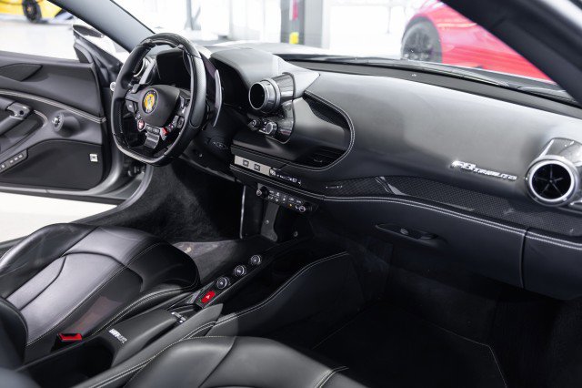 Used 2020 Ferrari F8 Tributo image 57