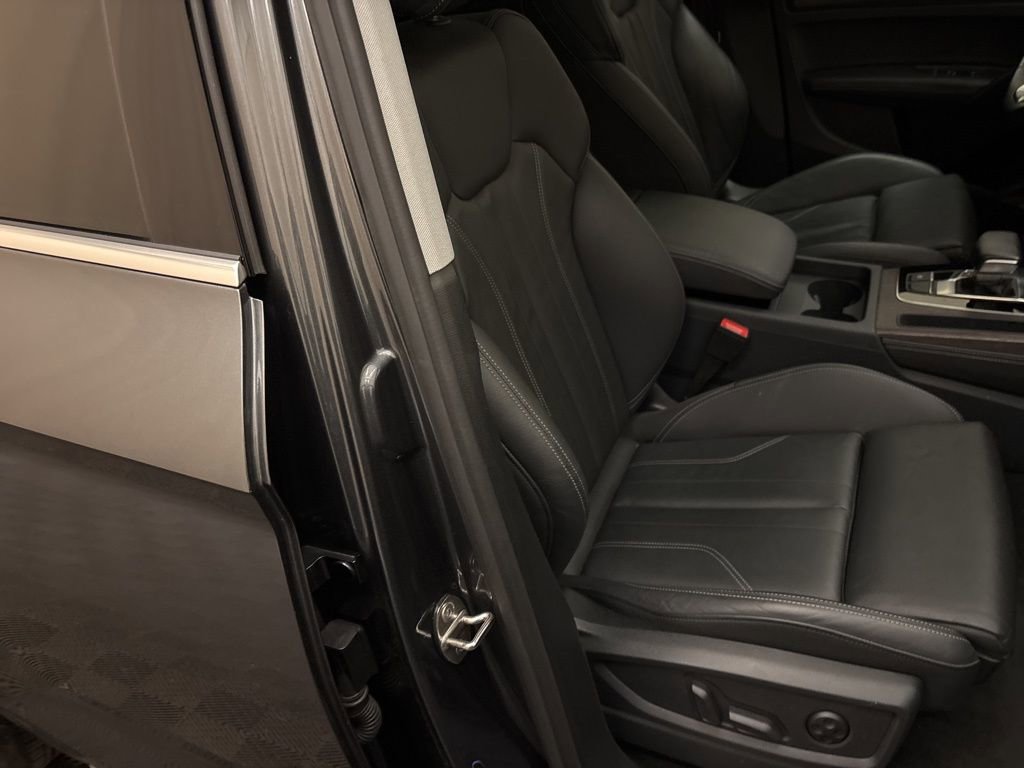 Used 2024 Audi Q5 2.0T Premium Plus image 21