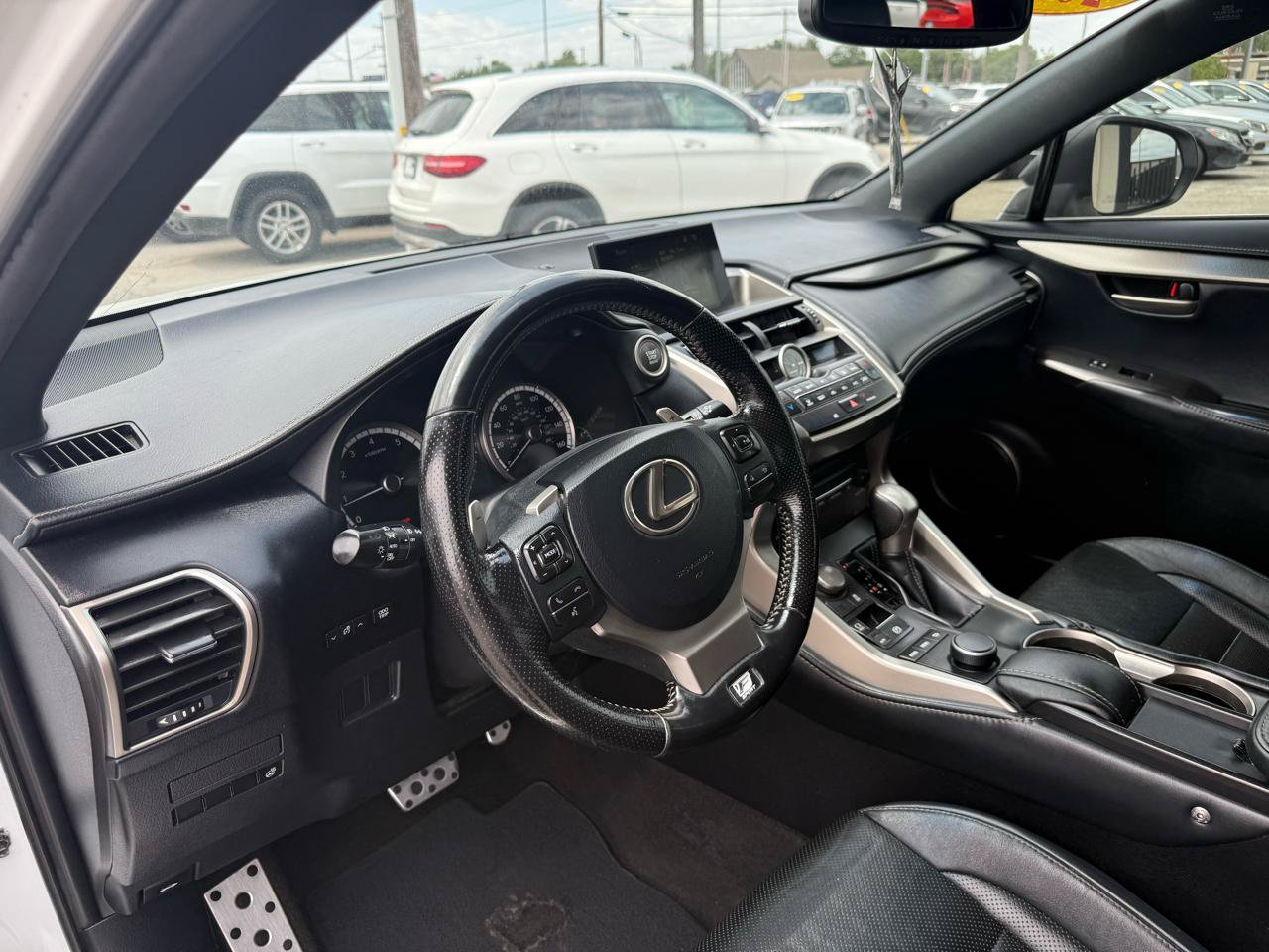 Used 2017 Lexus NX 200t FWD image 8