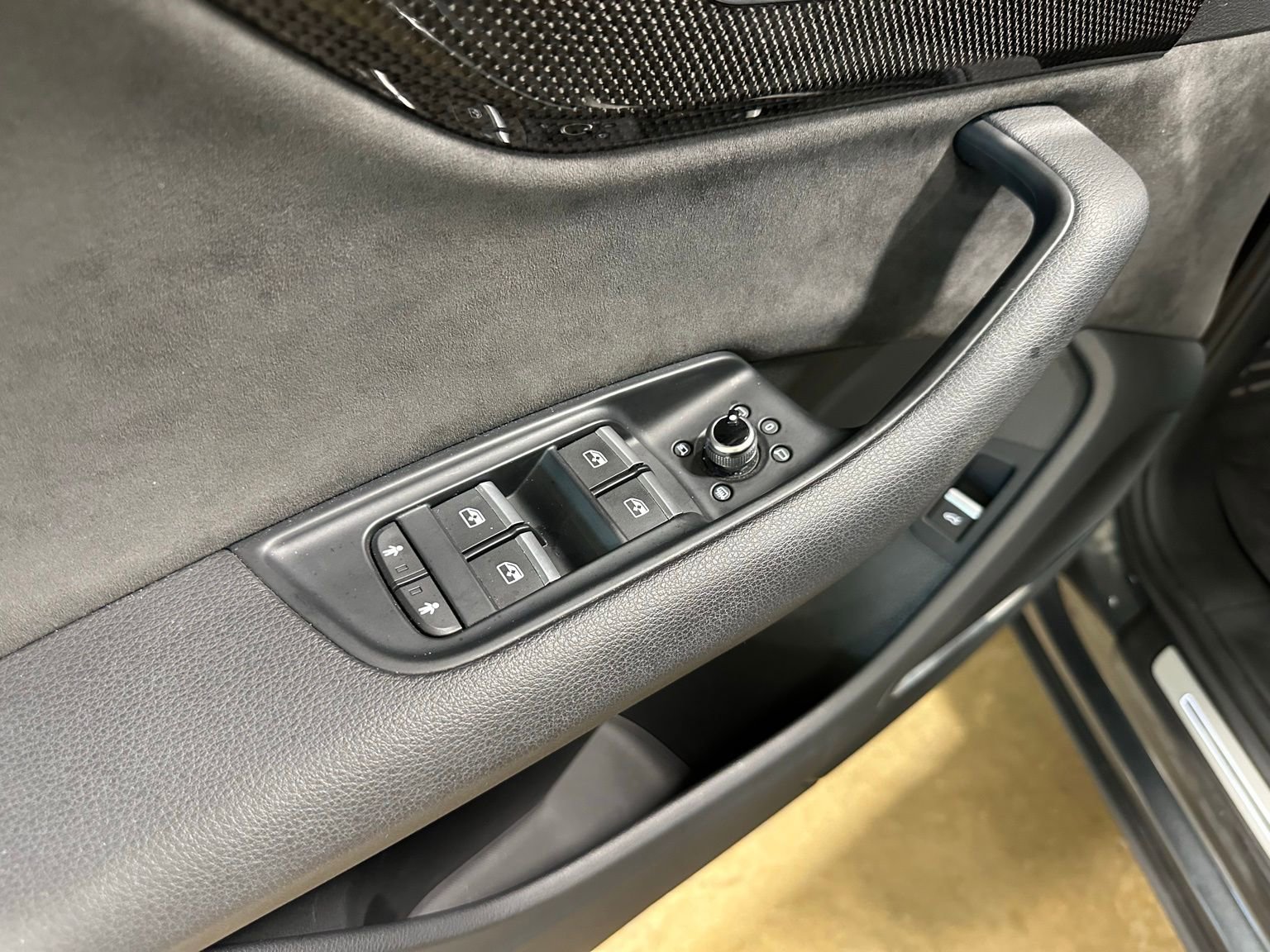 Used 2021 Audi SQ7 Premium Plus w/ SQ7 Black Optic Package image 12