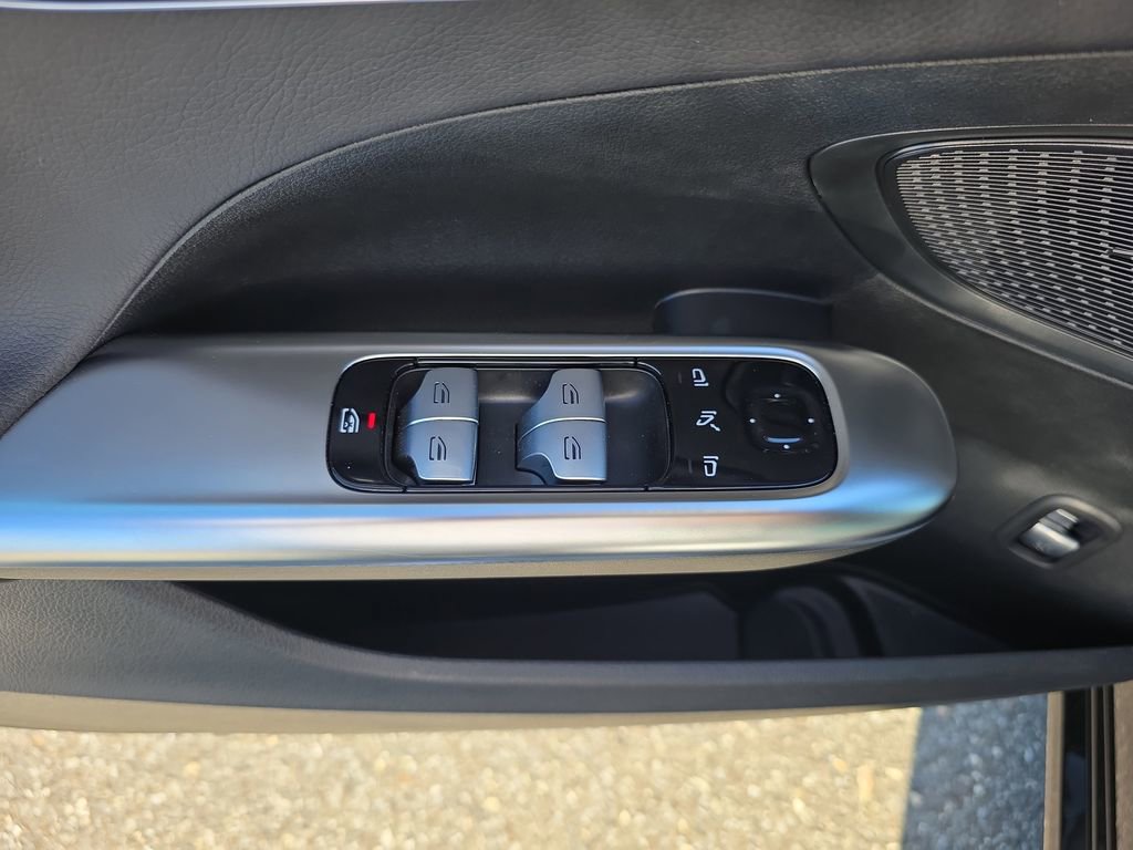 Certified 2025 Mercedes-Benz C 300 4MATIC Sedan image 21