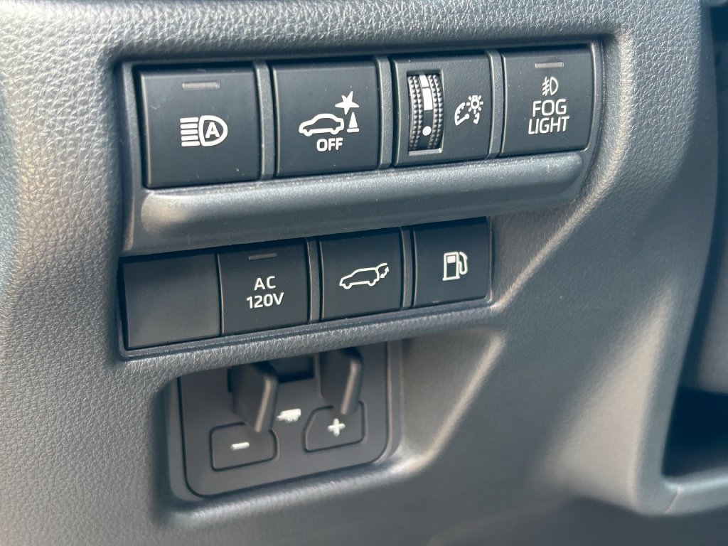 Used 2025 Toyota Land Cruiser AWD/4WD image 31