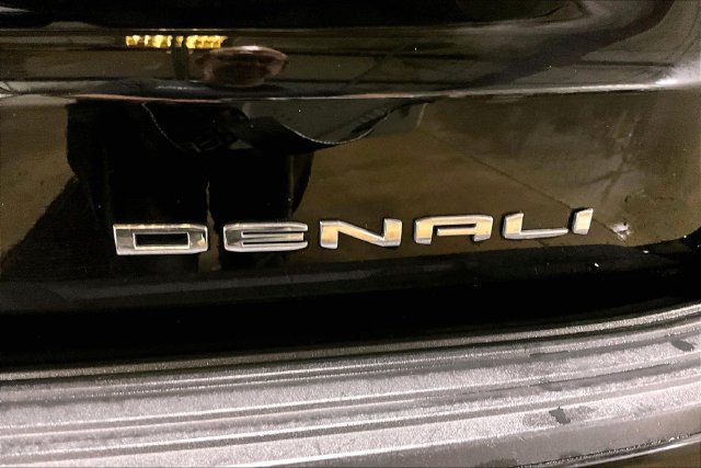 Used 2022 GMC Yukon Denali AWD/4WD image 28