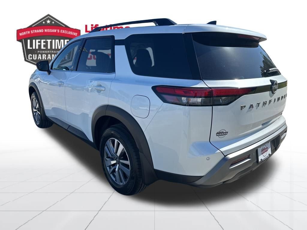 New 2026 Nissan Pathfinder SL FWD image 5