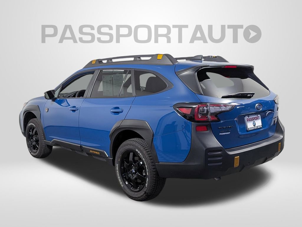 Used 2025 Subaru Outback Wilderness AWD/4WD image 3