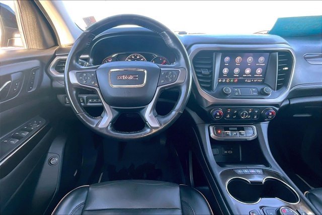Used 2022 GMC Acadia AT4 w/ Technology Package image 8