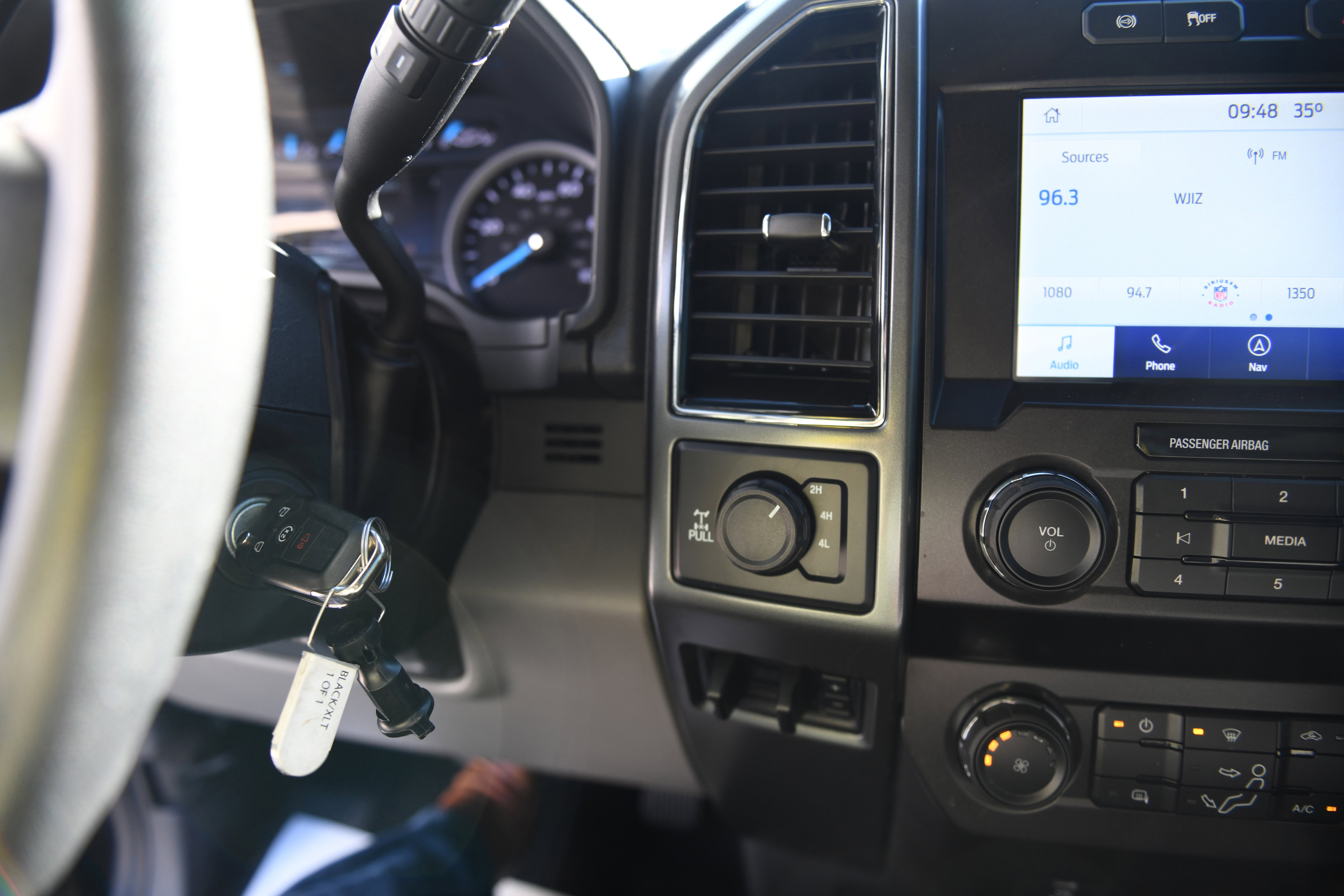 Used 2022 Ford F350 XLT w/ XLT Value Package image 29