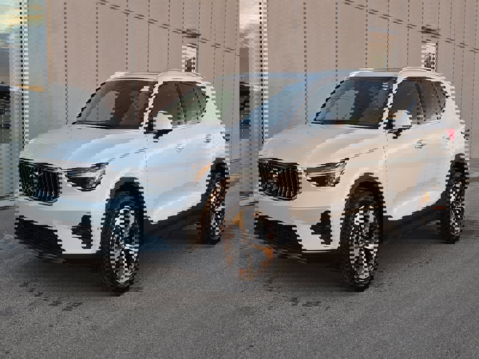 Certified 2025 Volvo XC40 B5 Plus