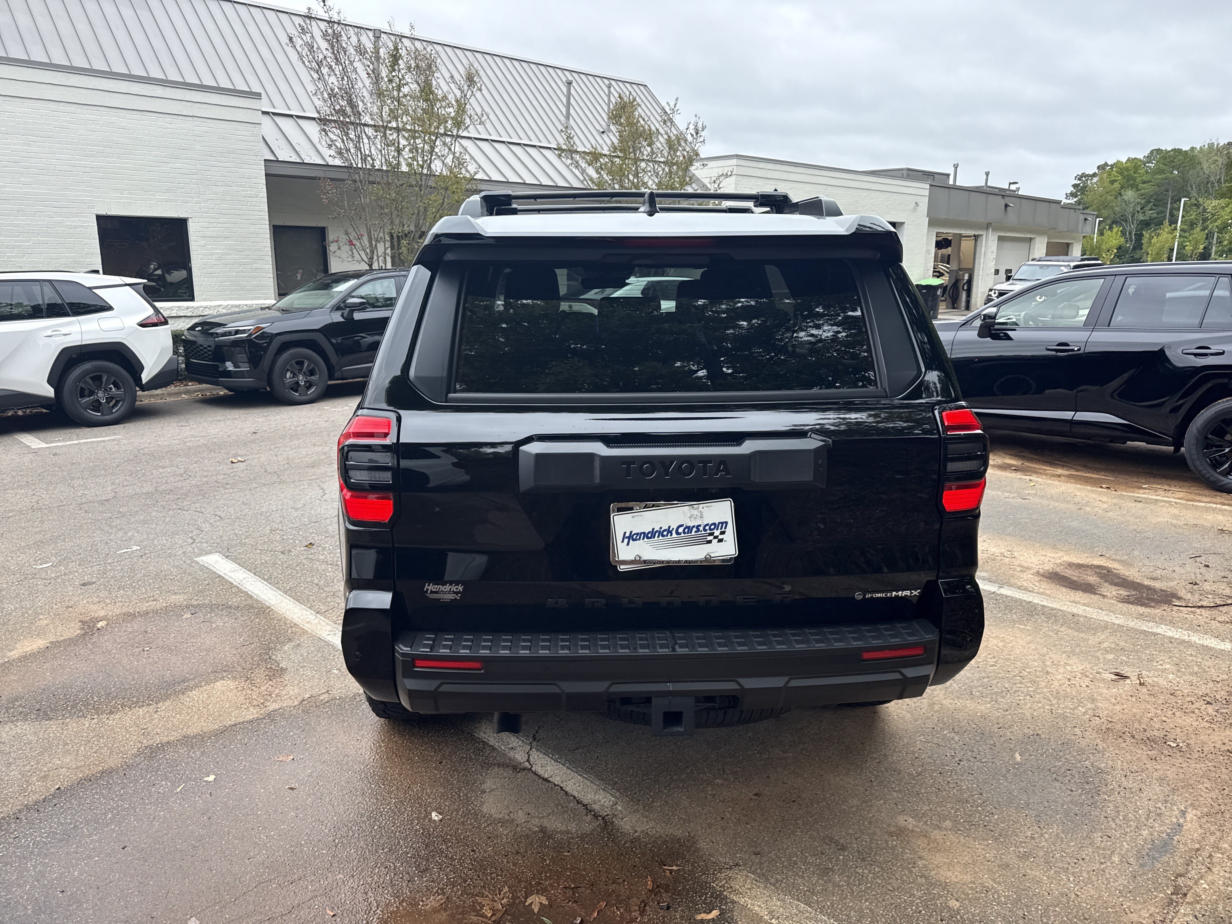 Used 2025 Toyota 4Runner TRD Off-Road Premium AWD/4WD image 9
