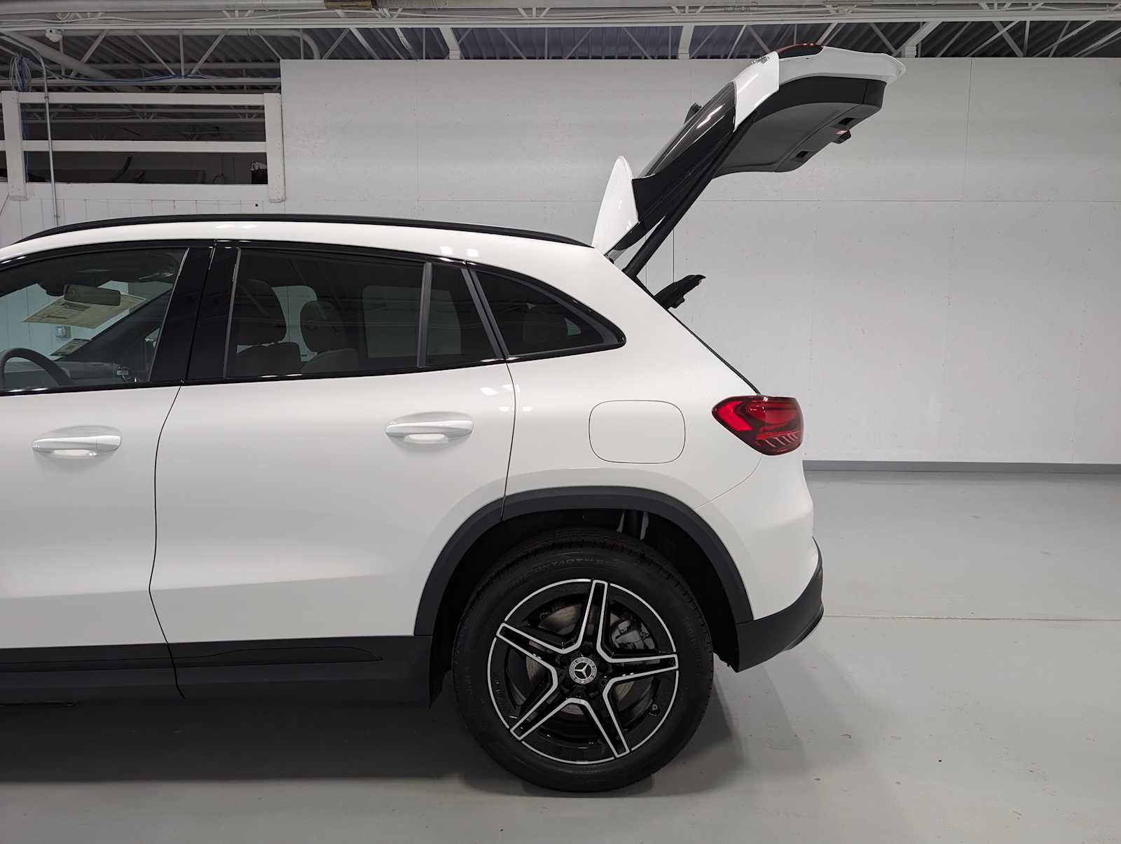 New 2026 Mercedes-Benz GLA 250 4MATIC image 9