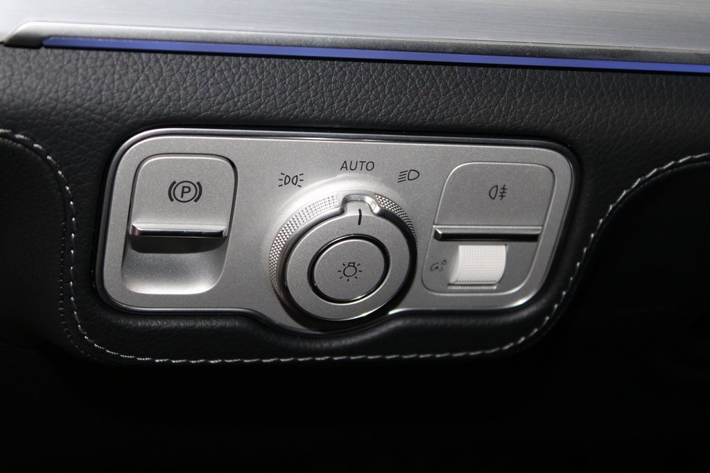 Used 2025 Mercedes-Benz GLE 450 4MATIC image 13