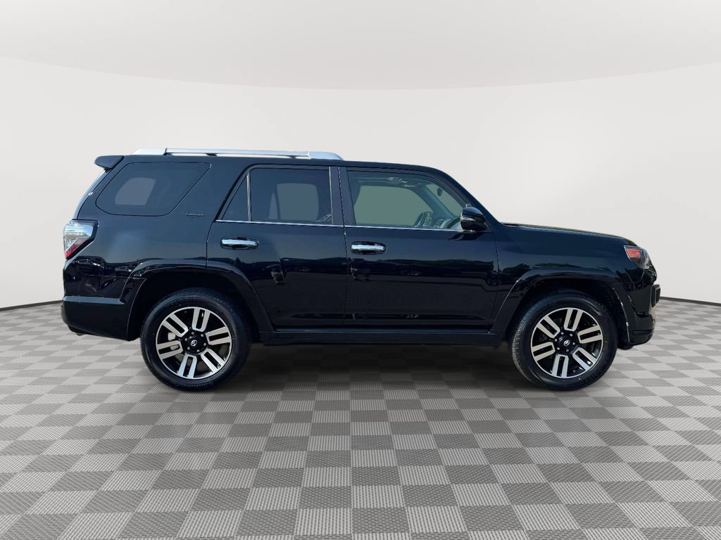 Used 2015 Toyota 4Runner Limited AWD/4WD image 8