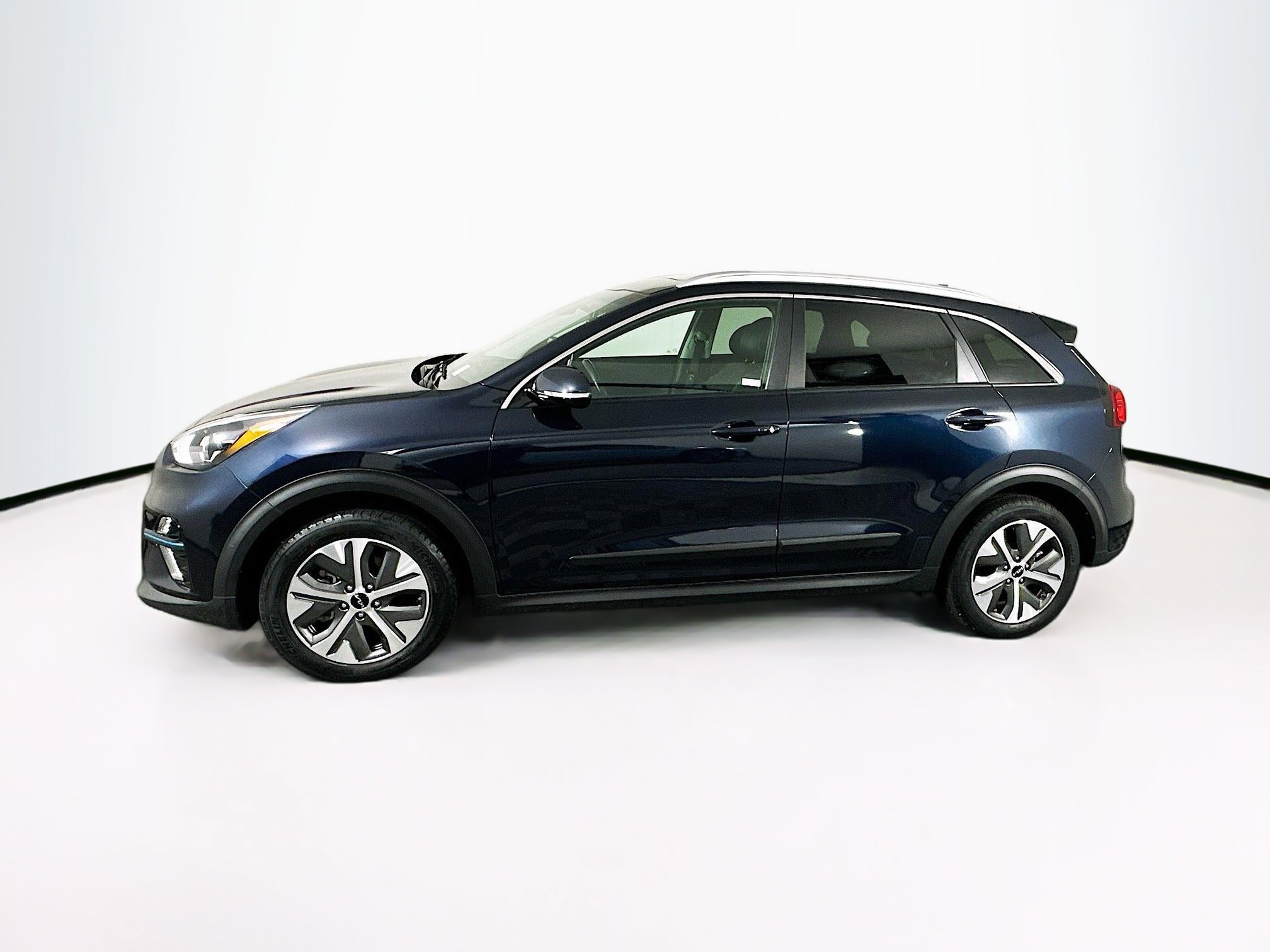 Used 2022 Kia Niro EX Premium image 4