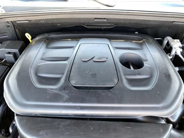 Used 2020 Jeep Grand Cherokee Overland w/ Interior Metal Package AWD/4WD image 30