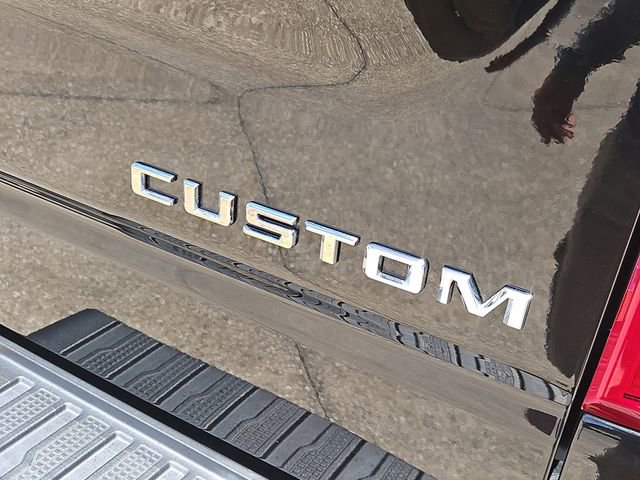 Used 2022 Chevrolet Silverado 1500 Custom w/ LPO, Dark Essentials Package RWD image 6