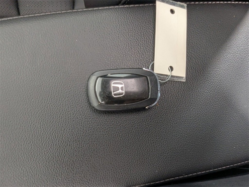 Used 2023 Honda Civic Touring image 27