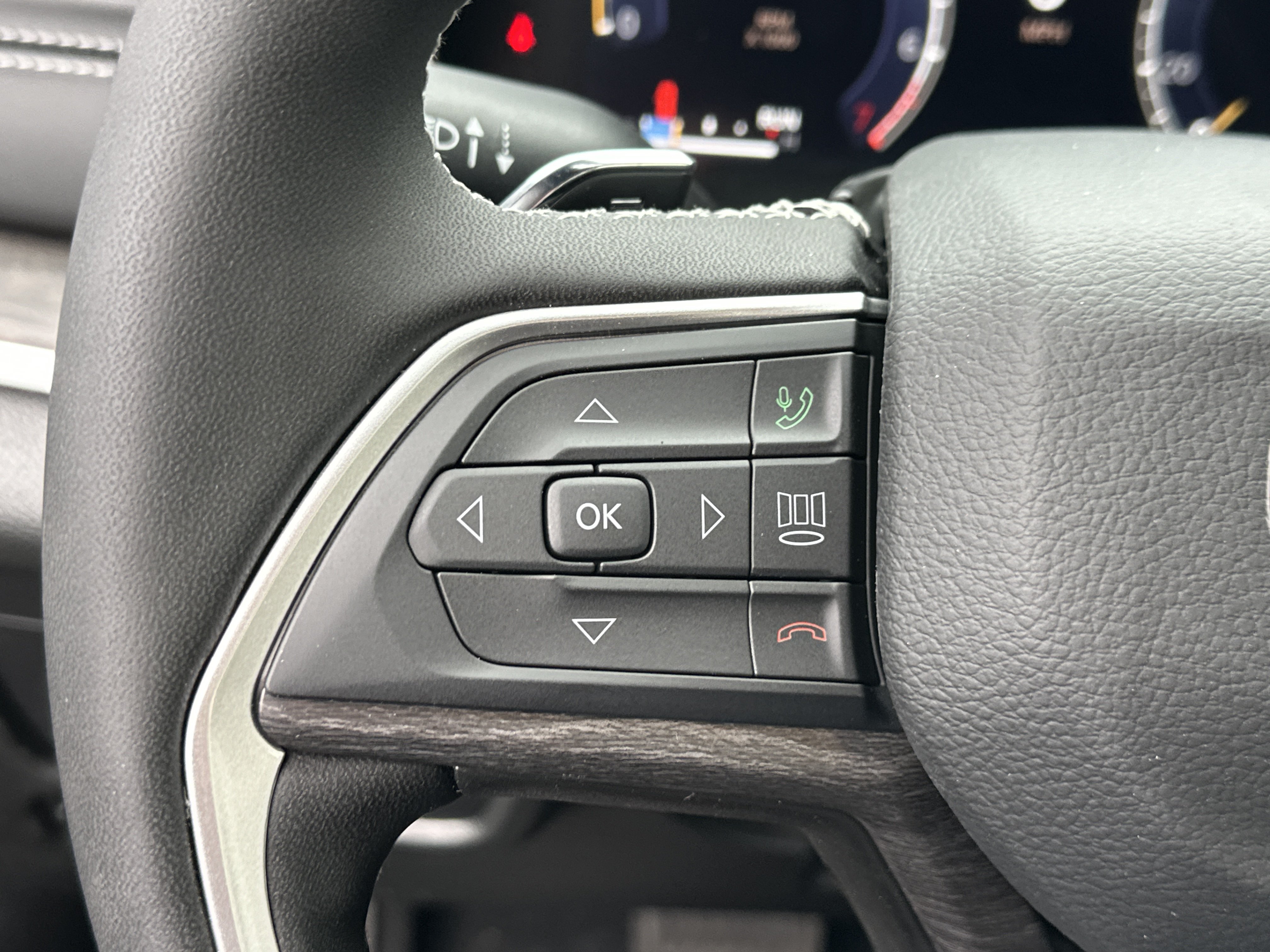 New 2026 Jeep Grand Cherokee Altitude AWD/4WD image 10