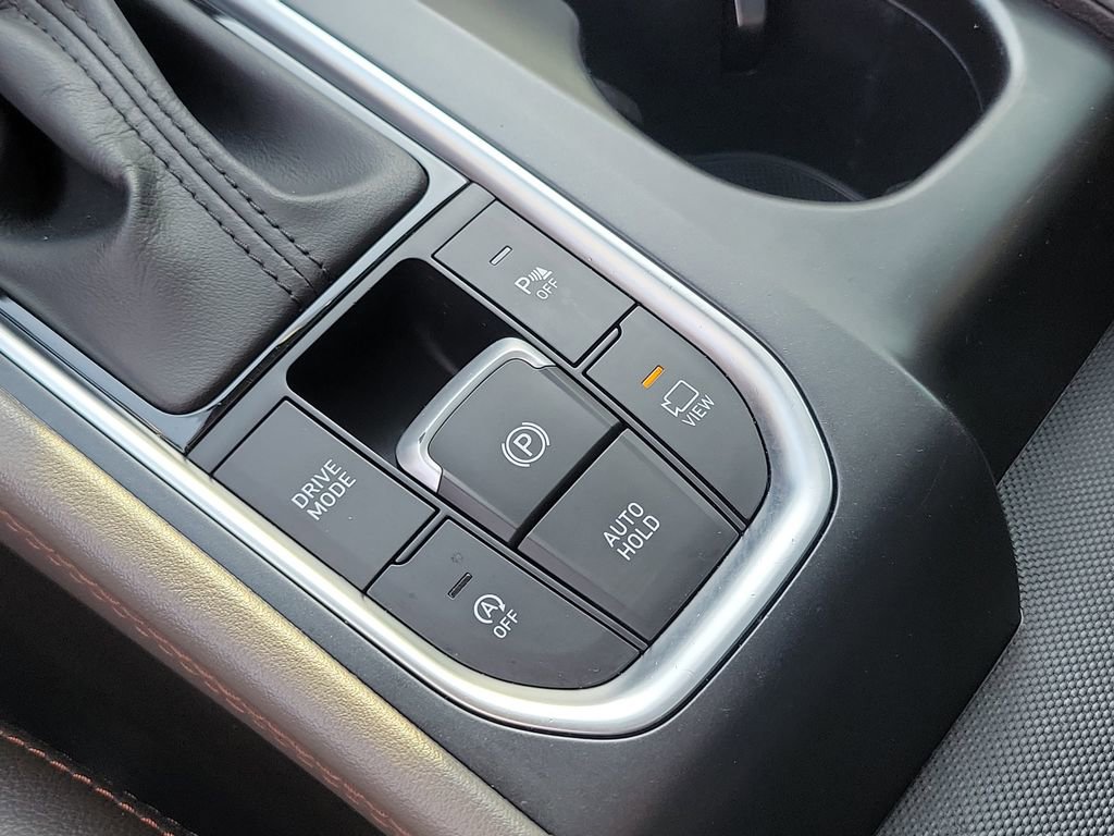 Used 2020 Hyundai Santa Fe Limited image 15