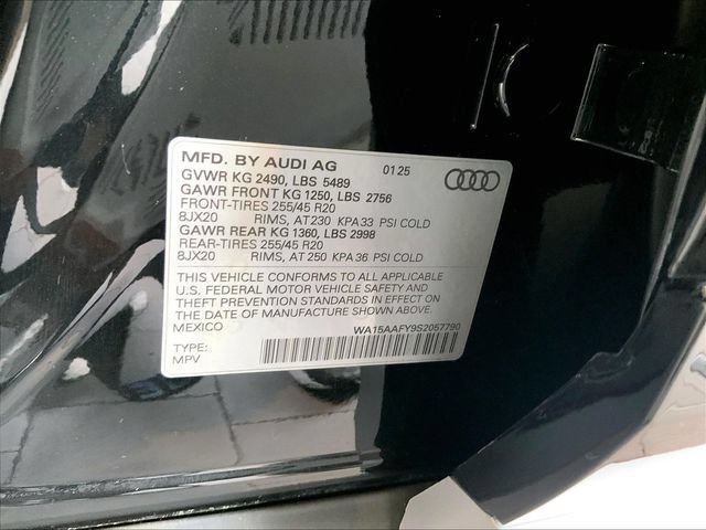 Certified 2025 Audi Q5 2.0T Premium Plus w/ Premium Plus Package AWD/4WD image 32