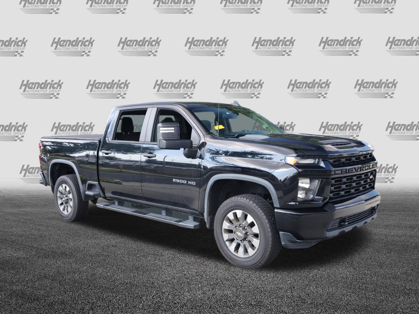Used 2022 Chevrolet Silverado 2500 Custom w/ Custom Value Package AWD/4WD image 2