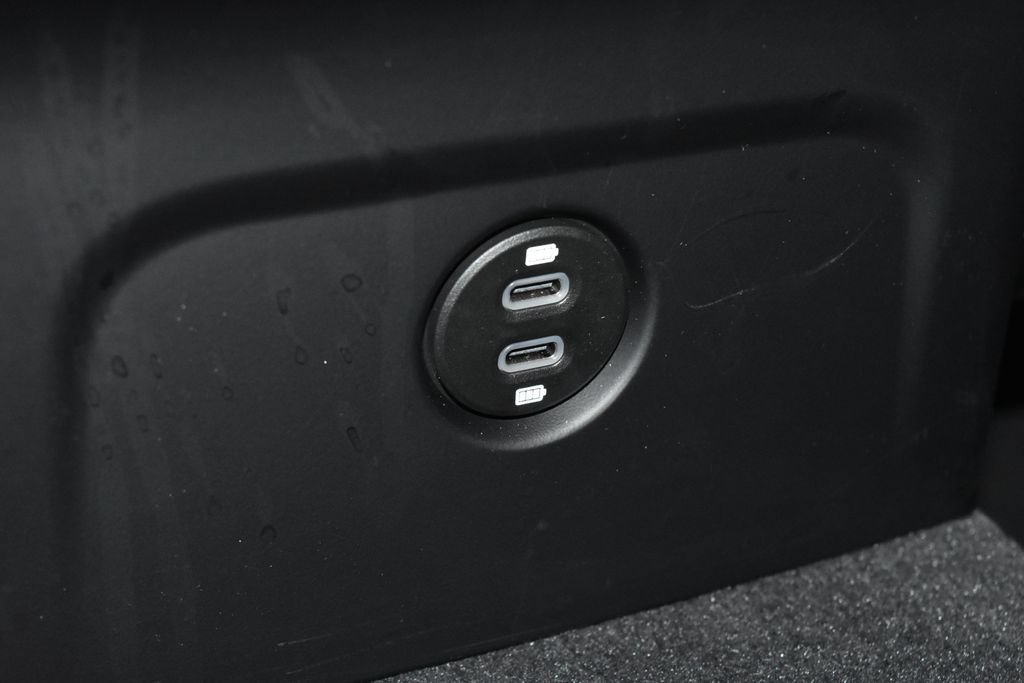 Certified 2026 Porsche Macan AWD/4WD image 21
