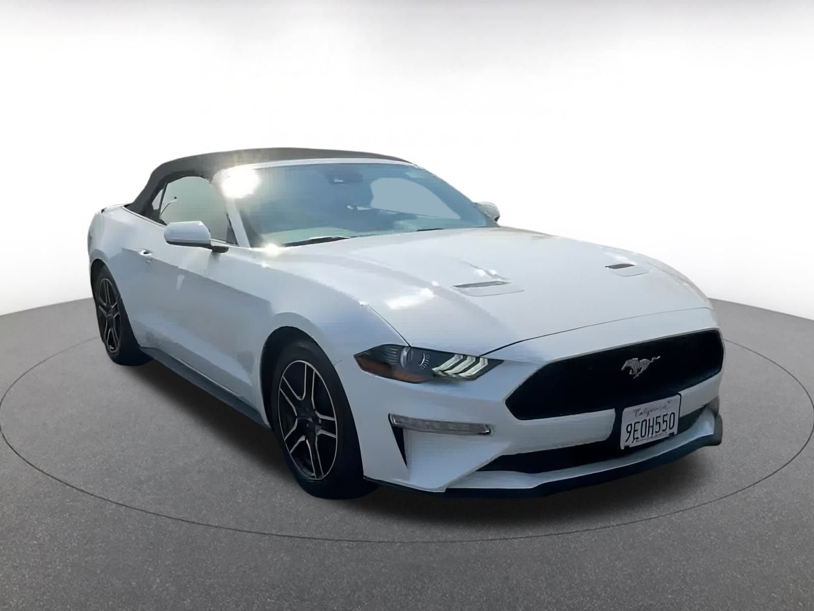 Used 2023 Ford Mustang Premium image 3