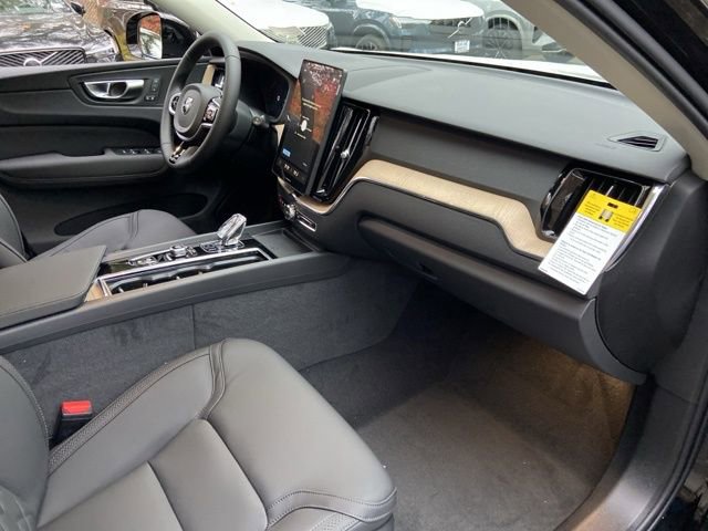 New 2026 Volvo XC60 B5 Plus w/ Climate Package image 17