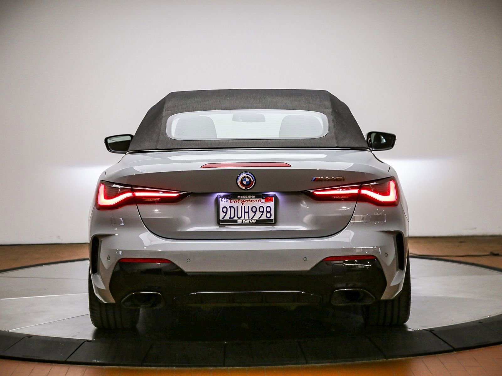 Used 2023 BMW M440i Convertible w/ Premium Package RWD image 10