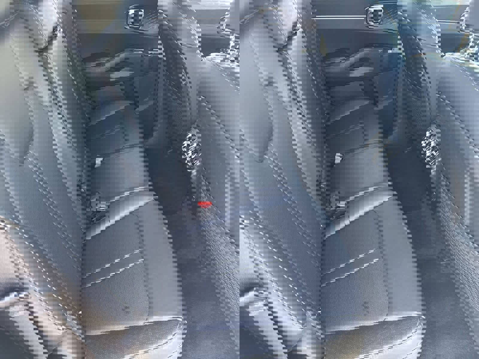 Used 2024 Kia Sorento S image 13