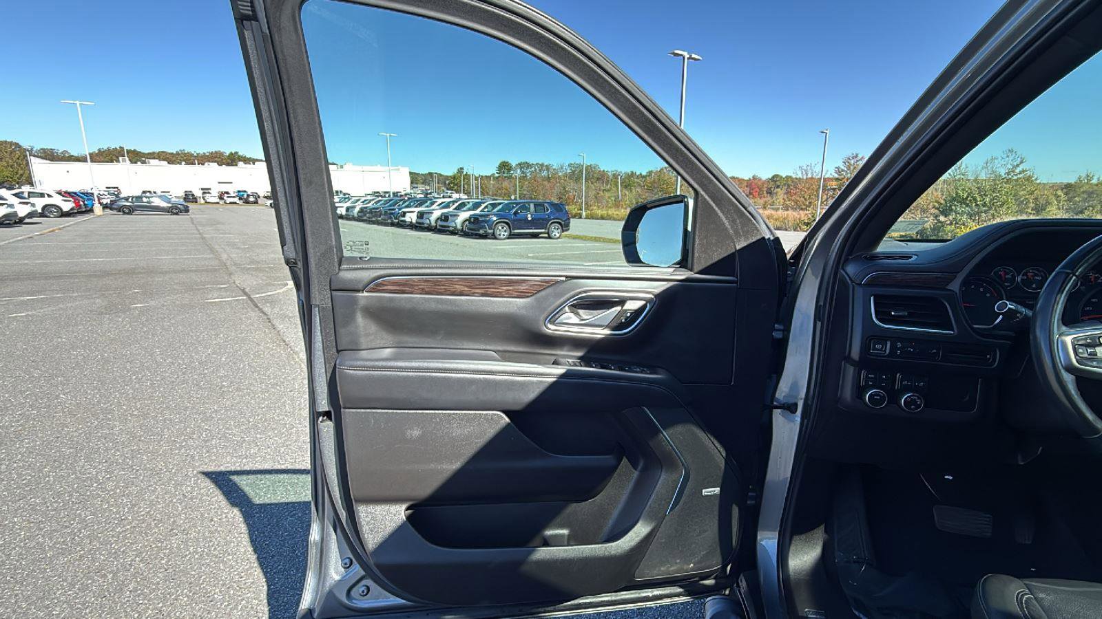 Used 2021 Chevrolet Tahoe Z71 image 27