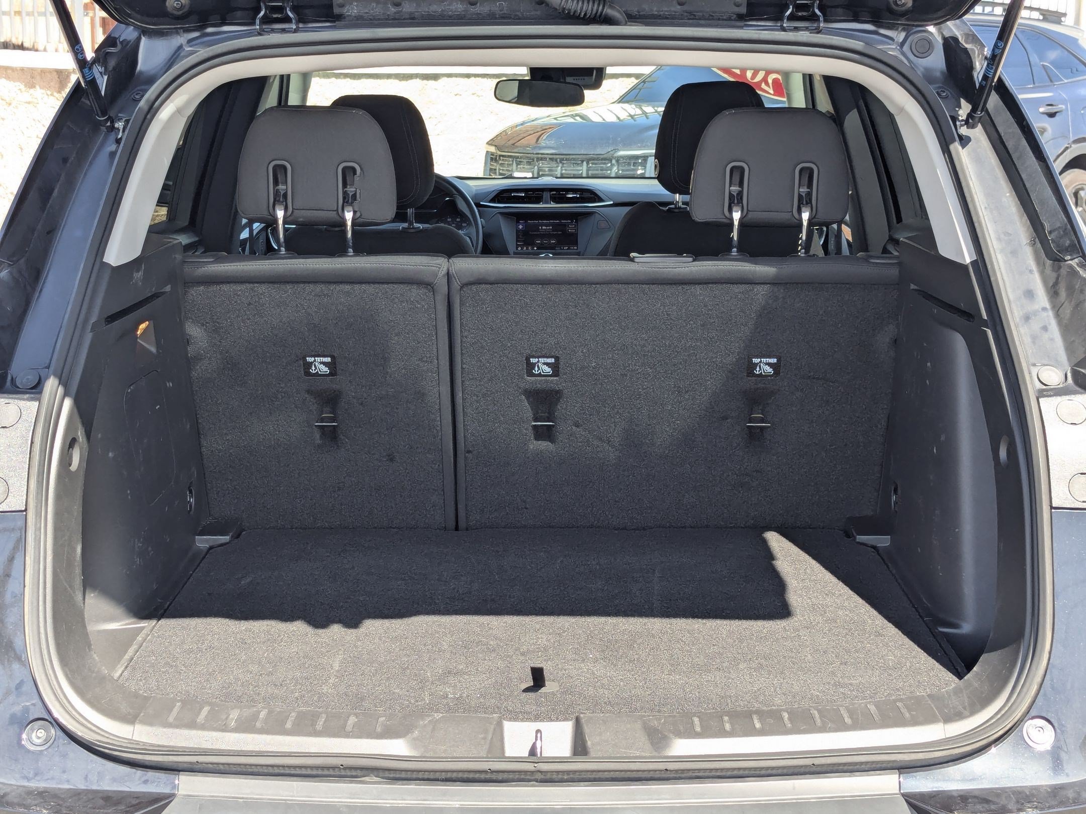 Used 2023 Chevrolet TrailBlazer LT FWD image 30