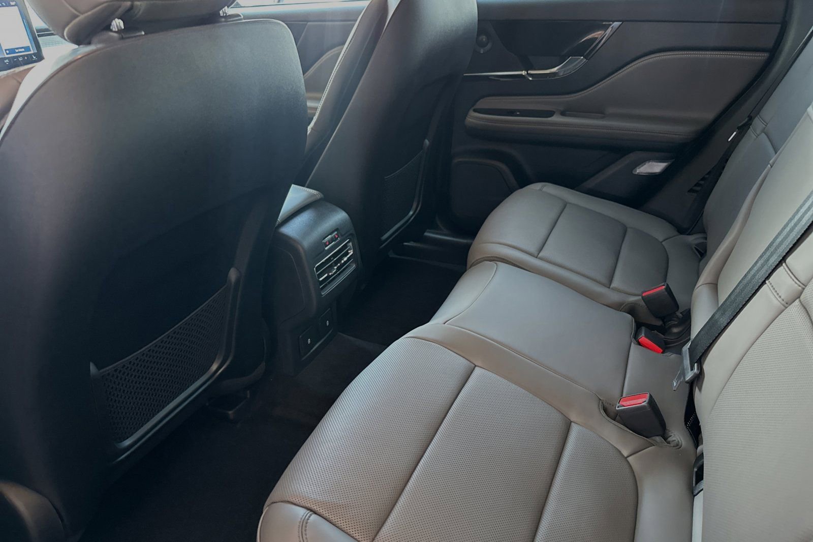 New 2024 Lincoln Corsair Grand Touring w/ Equipment Group 302A image 8