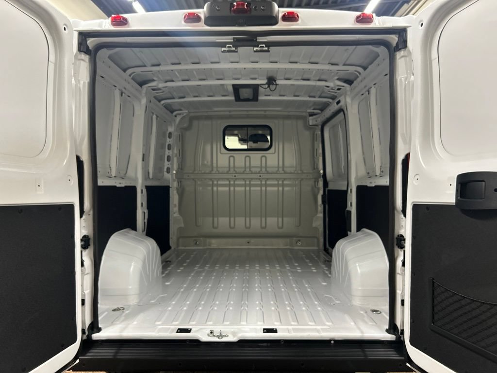 Used 2026 RAM ProMaster 1500 w/ Premium Convenience Group FWD image 13