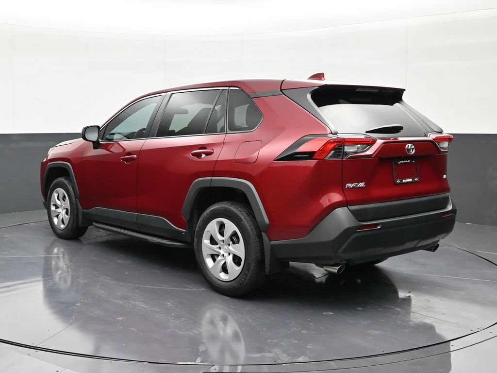 Used 2024 Toyota RAV4 LE FWD image 3