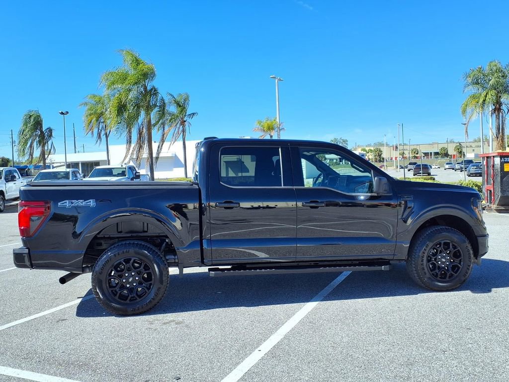Used 2024 Ford F150 XLT w/ XLT Black Appearance Package AWD/4WD image 8